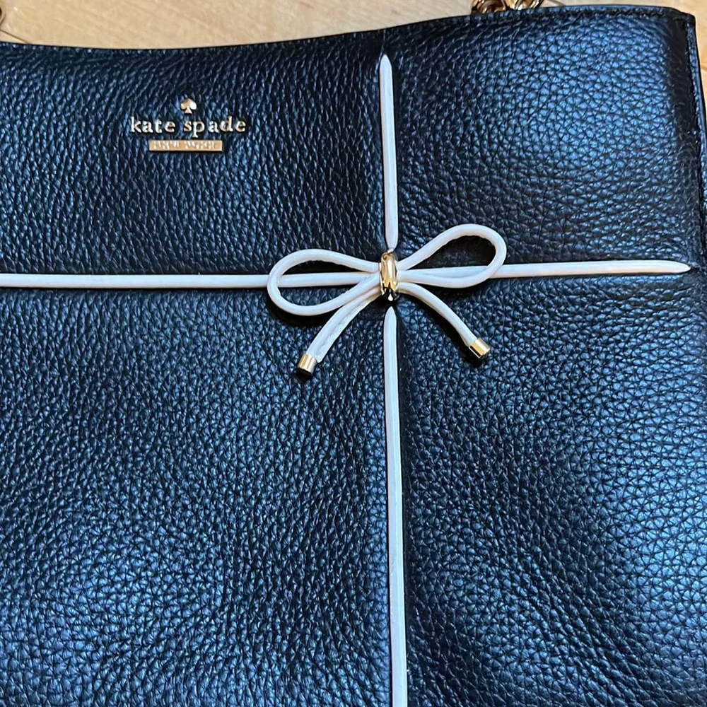 Kate Spade Black Purse - Picture 4 of 10